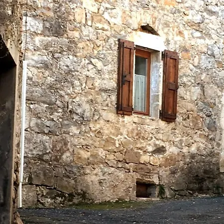 In * Mostuéjouls